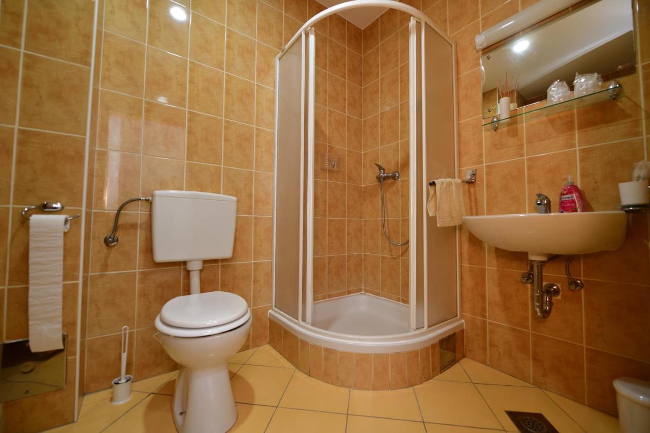 Apartman Miran Osijek Exterior foto